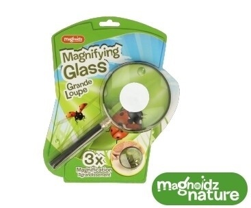 Magnifying glass by Magnoidz Nature 